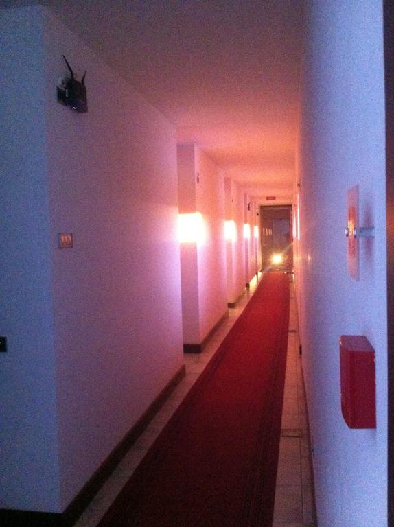 La Corte Albergo Meublé Bagnolo San Vito Extérieur photo